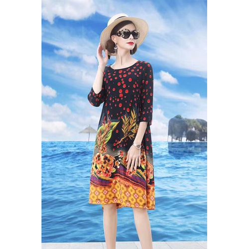 西子戀 夏日浪潮中的折扣女裝價值重構